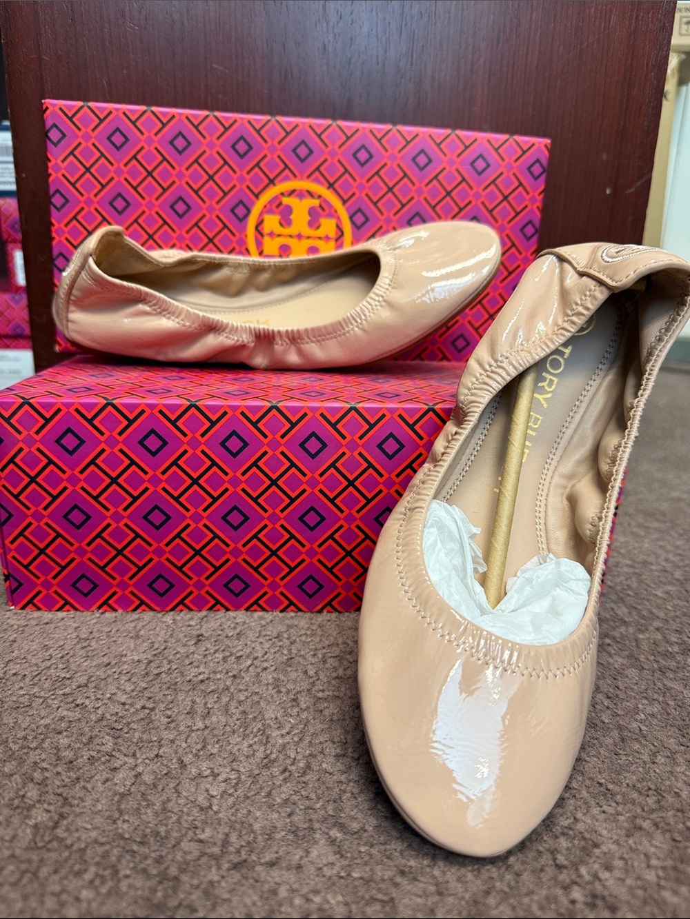 Tory Burch Patent Leather Ballet Flats in Nude Beige